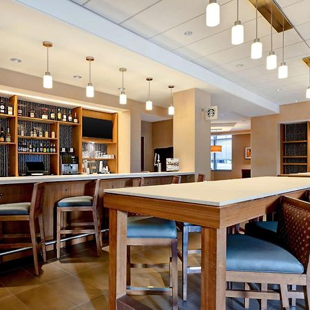 Hyatt Place Bloomington / Normal Екстериор снимка