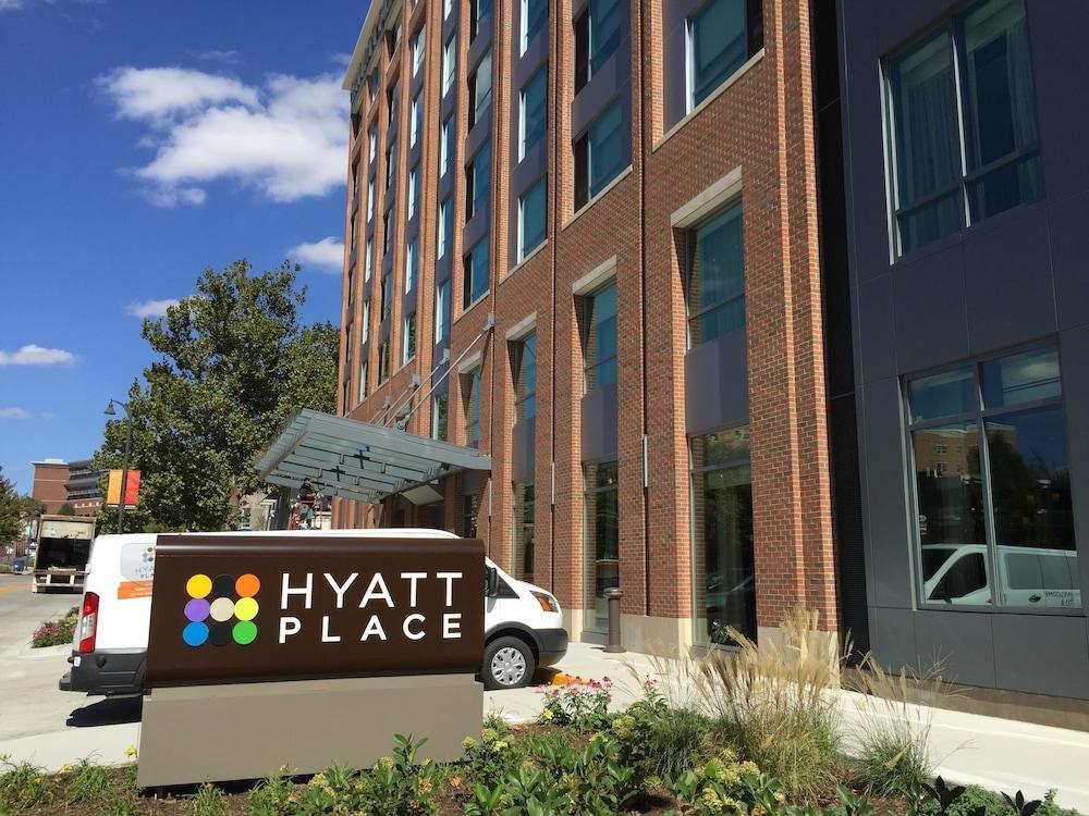 Hyatt Place Bloomington / Normal Екстериор снимка