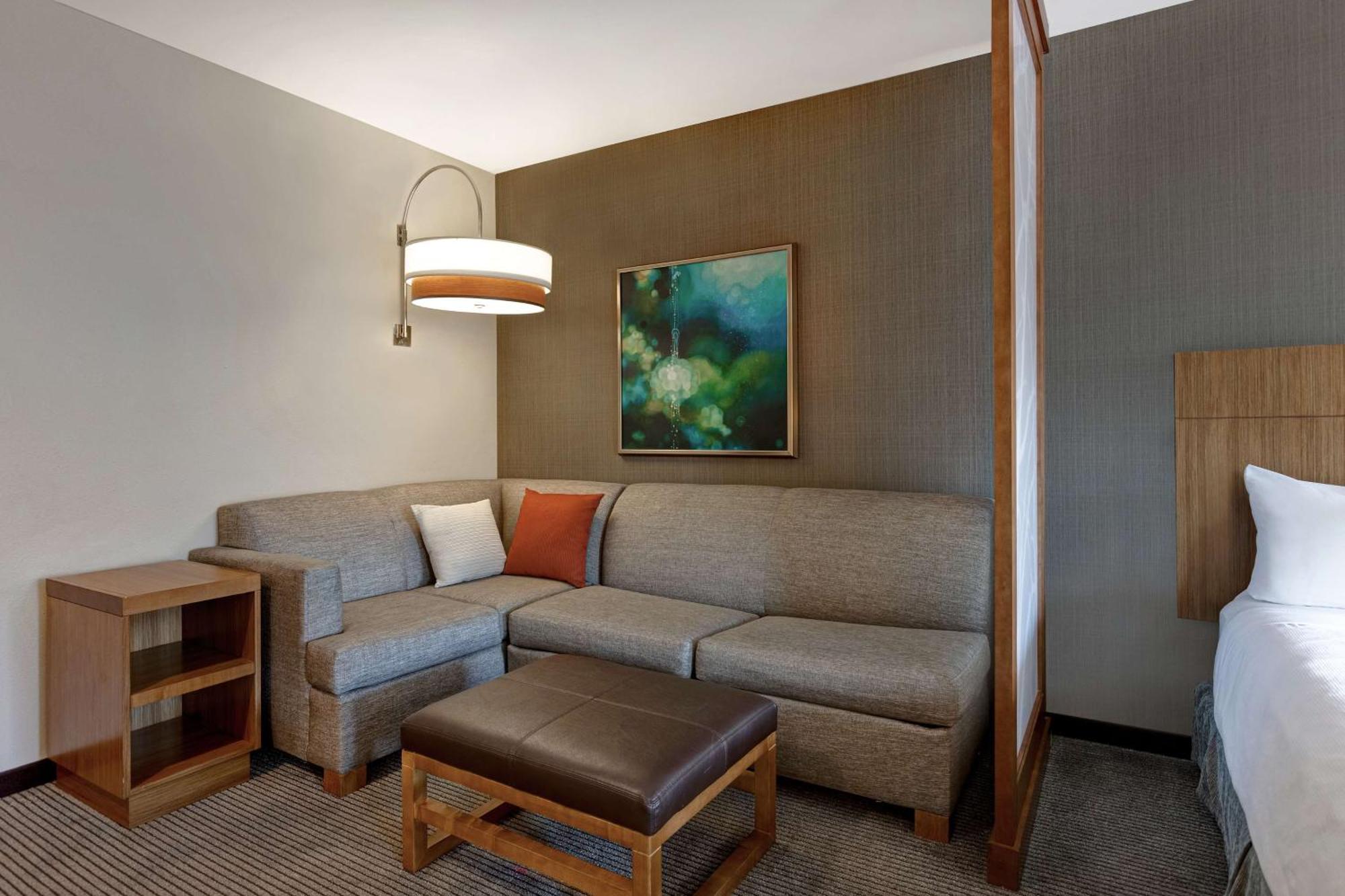 Hyatt Place Bloomington / Normal Екстериор снимка