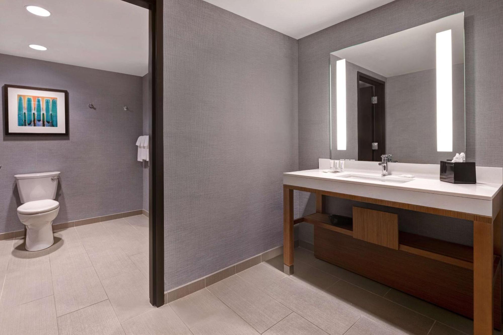 Hyatt Place Bloomington / Normal Екстериор снимка