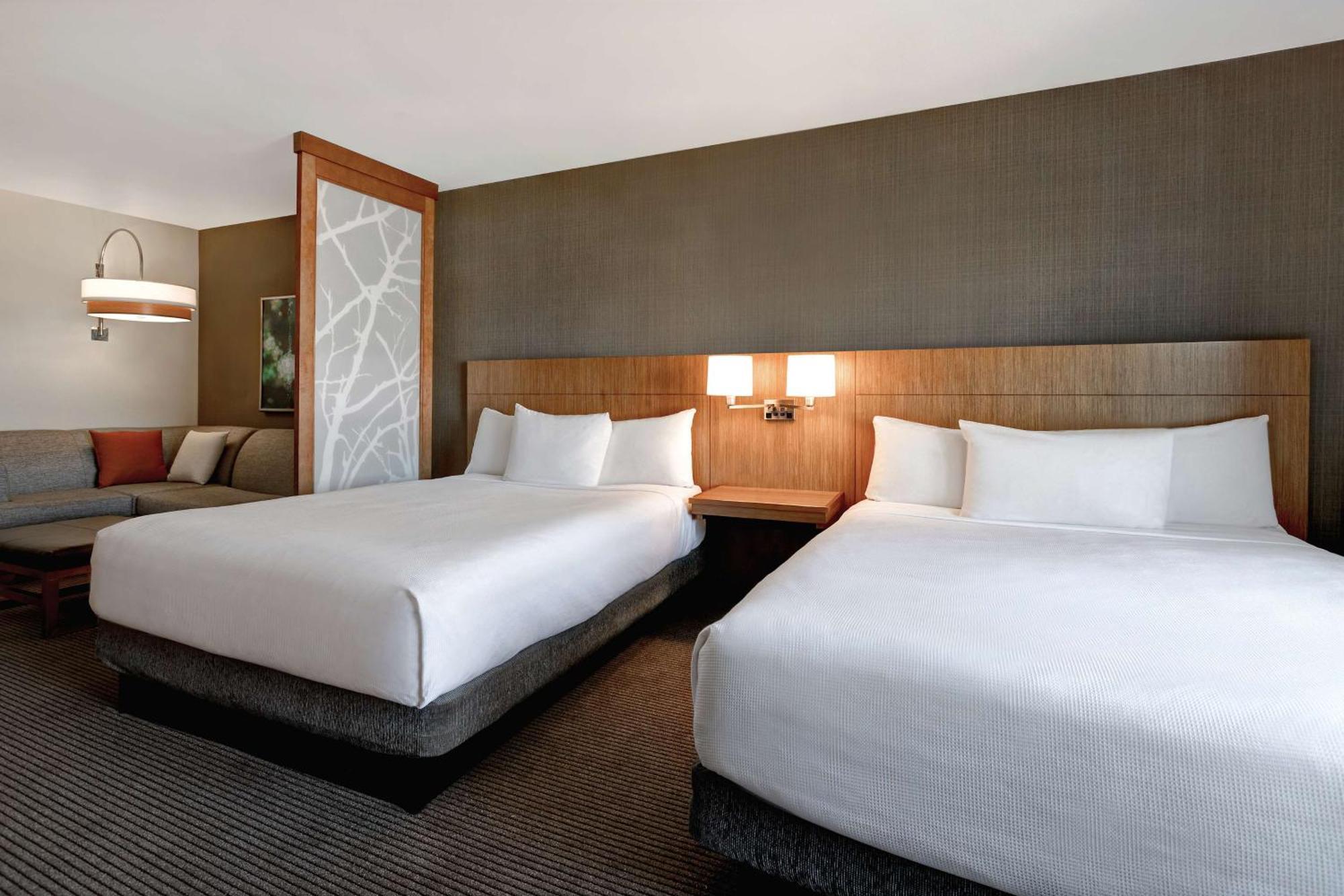 Hyatt Place Bloomington / Normal Екстериор снимка
