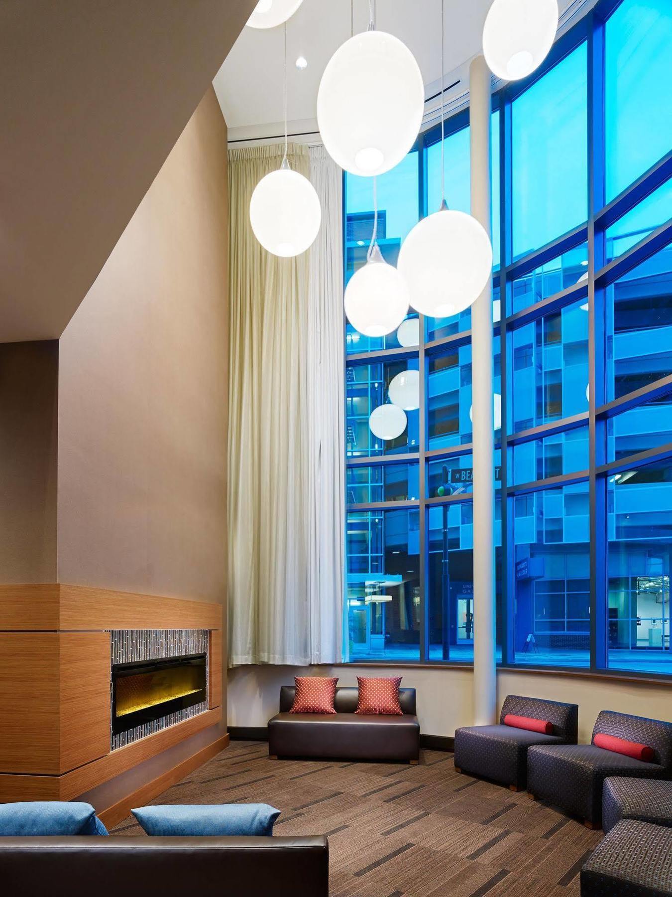 Hyatt Place Bloomington / Normal Екстериор снимка